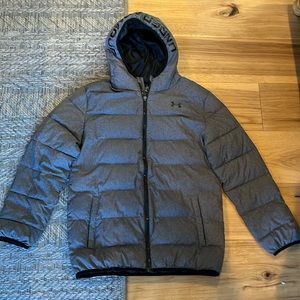 Gray under armor puffer